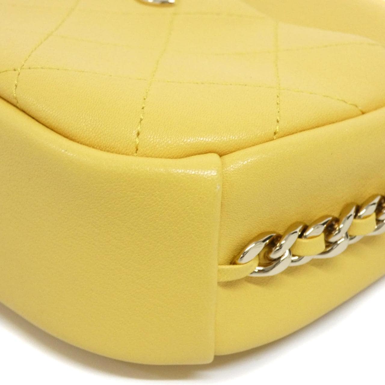 CHANEL AS0137 Shoulder Bag Lambskin Yellow Lambskin Rank A - Thumbnail 3