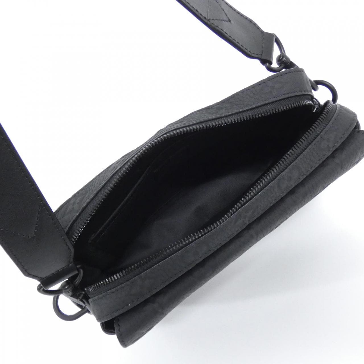 LOUIS VUITTON Steamer M57307 Shoulder Bag Monogram 黑色 Monogram 中古品A - 縮圖 6