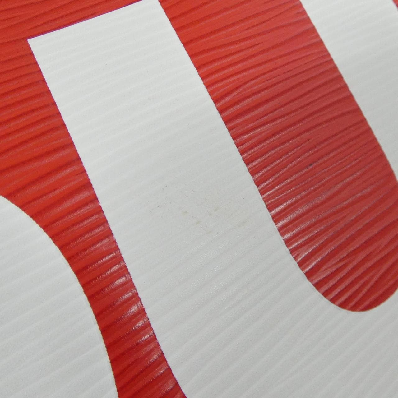 LOUIS VUITTON Pochette M67722 Handbag Epi Rouge Epi 中古品A - 縮圖 4