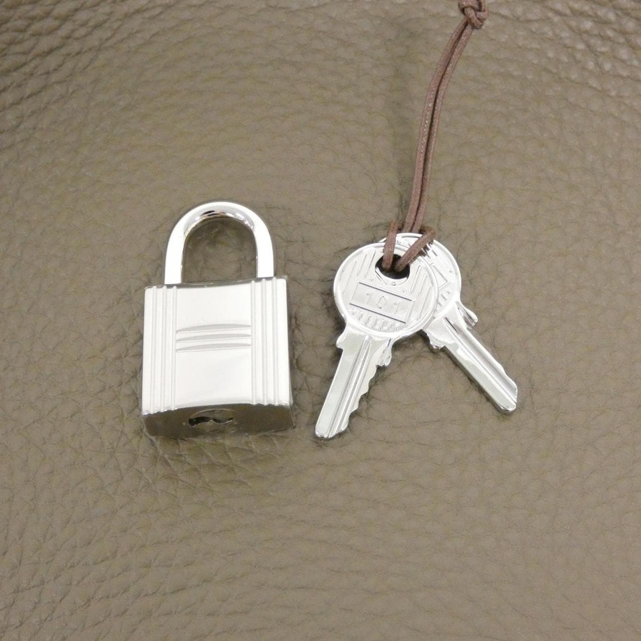 HERMES HERMÈS Picotin 060991CK Bag Clemence Etoupe Clemence 皮 中古品A - 縮圖 3