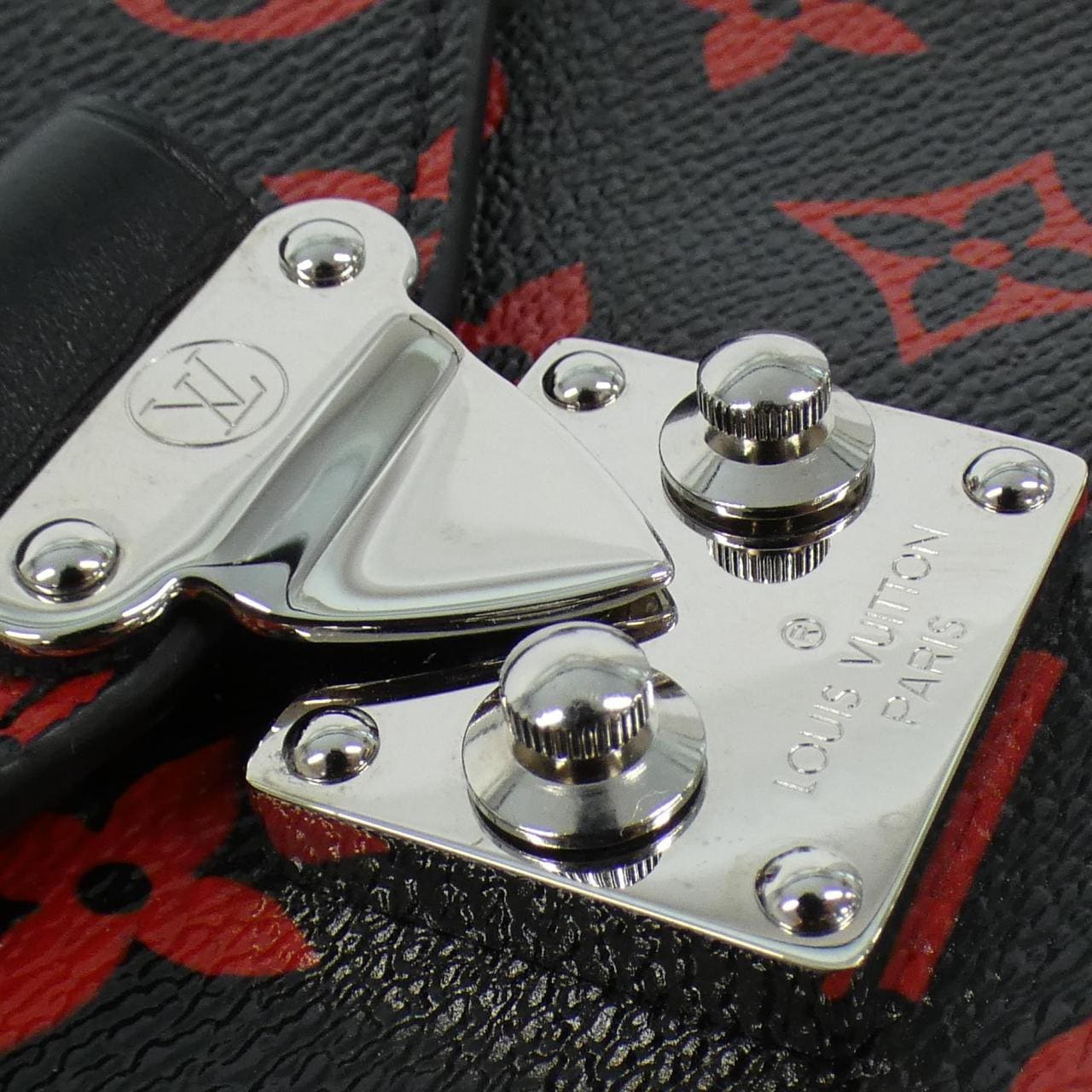 LOUIS VUITTON Pochette M41462 Pochette Monogram Rouge Monogram - Thumbnail 4