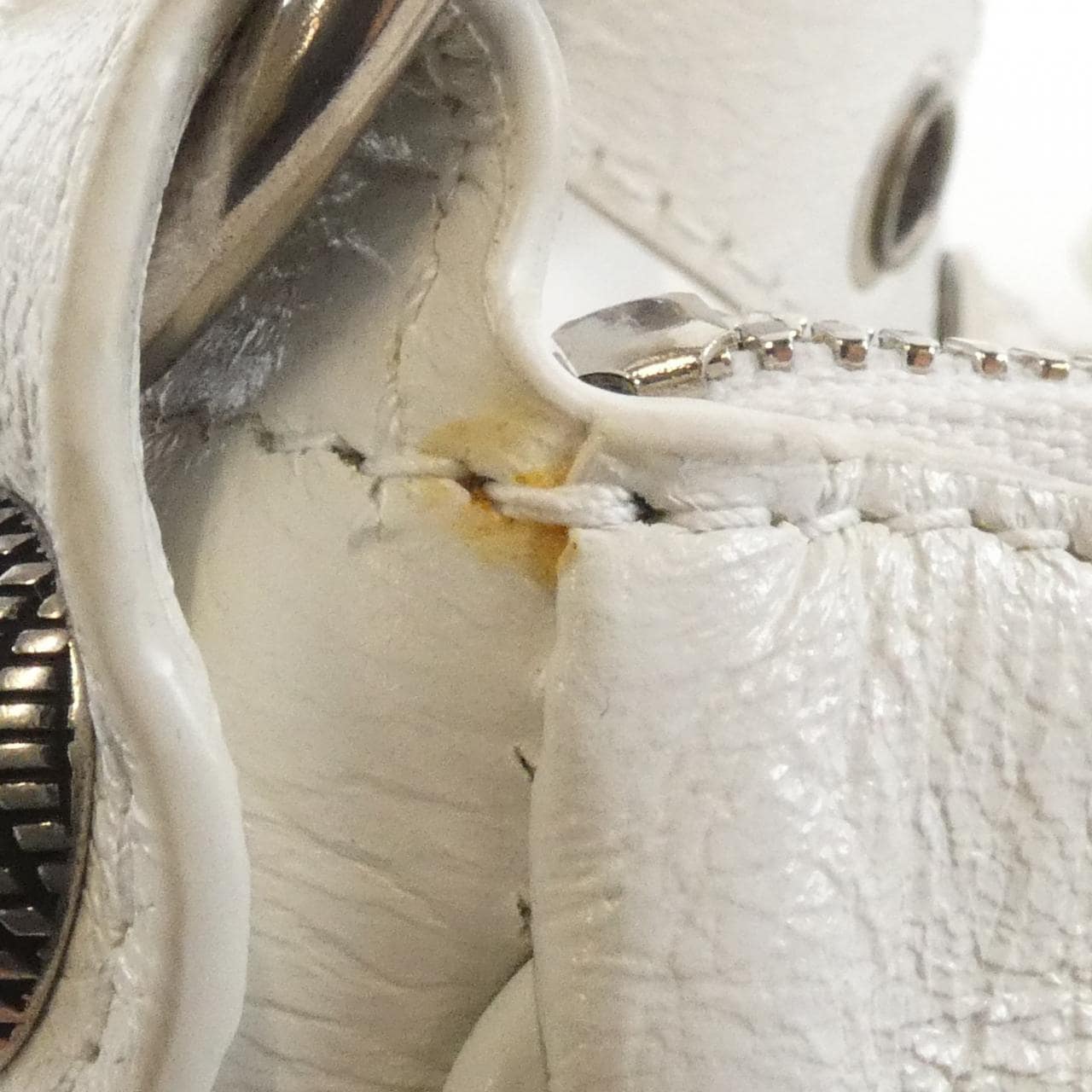 BALENCIAGA Le Cagole 671309 1VG9Y Shoulder Bag Lambskin Black Lambskin - Thumbnail 5