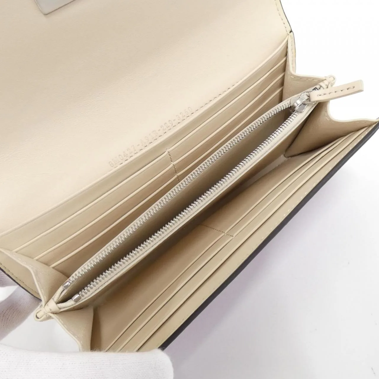 FENDI Peekaboo 8M0427 A91B Wallet Black Rank A - Thumbnail 6