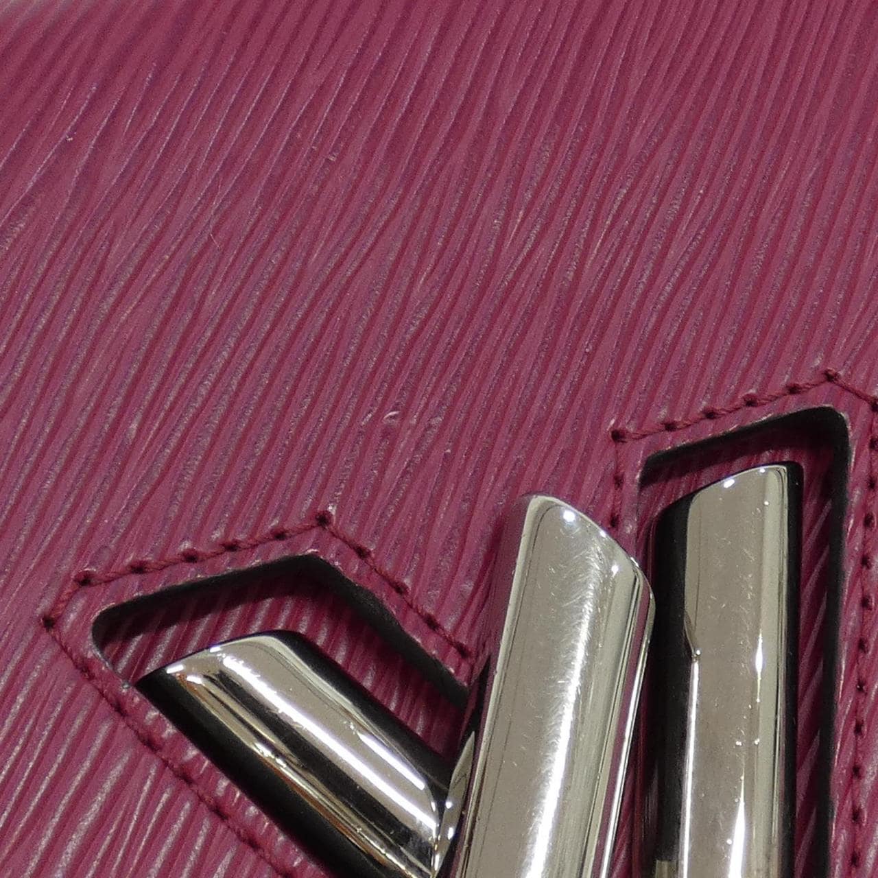 LOUIS VUITTON Twist M51006 Shoulder Bag Epi 黑色 Epi 中古品A - 縮圖 5