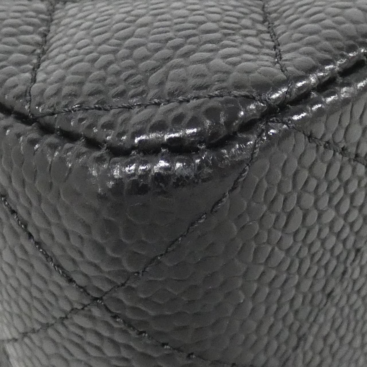 CHANEL Matelasse 1112 Shoulder Grained Calfskin Black Grained Calfskin - Thumbnail 3