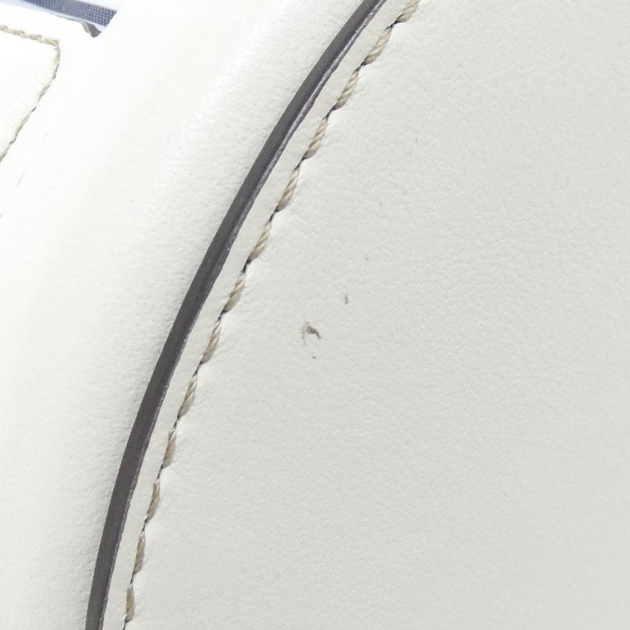 FENDI 8BS079 APEX Handbag Canvas White Canvas Rank A - Thumbnail 3