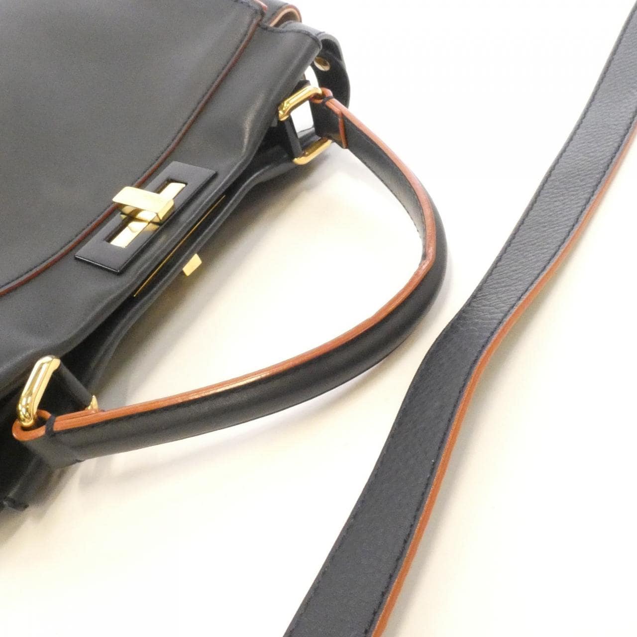 FENDI Peekaboo 8BN290 5AV Bag 黑色 中古品B - 縮圖 5