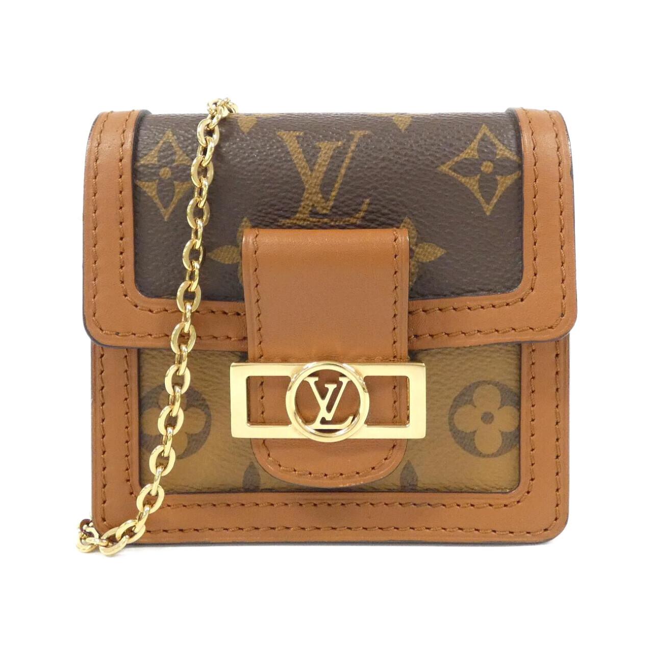 LOUIS VUITTON Dauphine M68621 Belt Bag Monogram