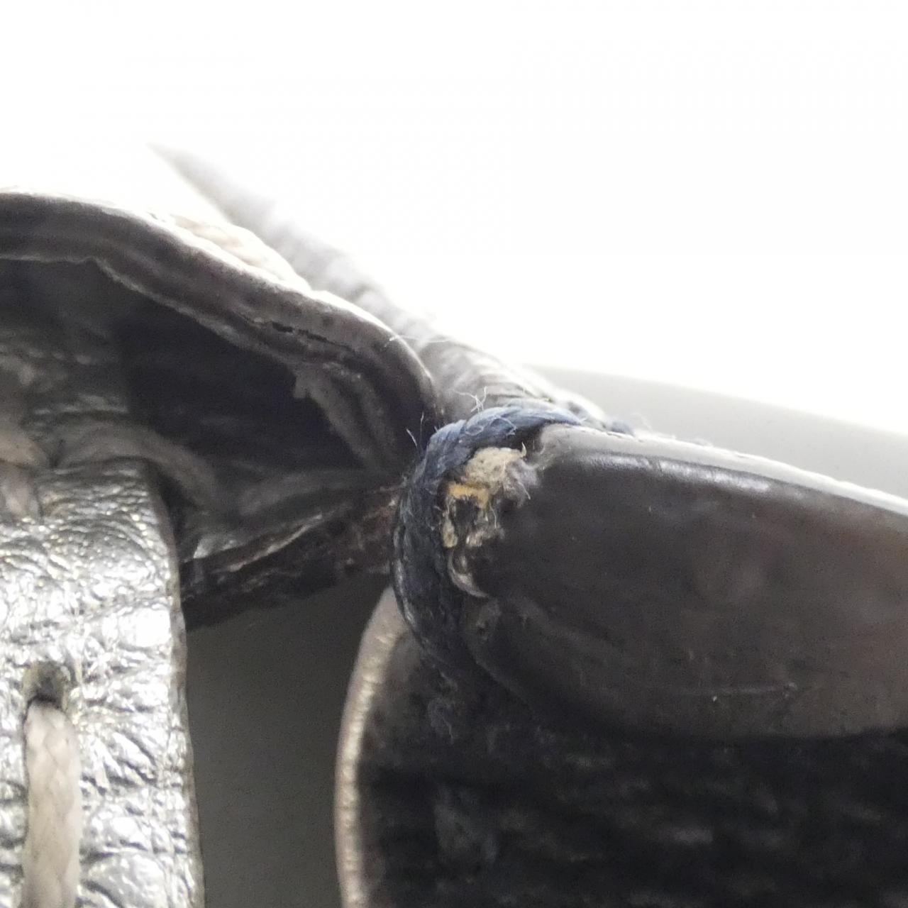 FENDI Peekaboo 8BN290 A30T Bag Leather 黑色 皮革 中古品A - 縮圖 3