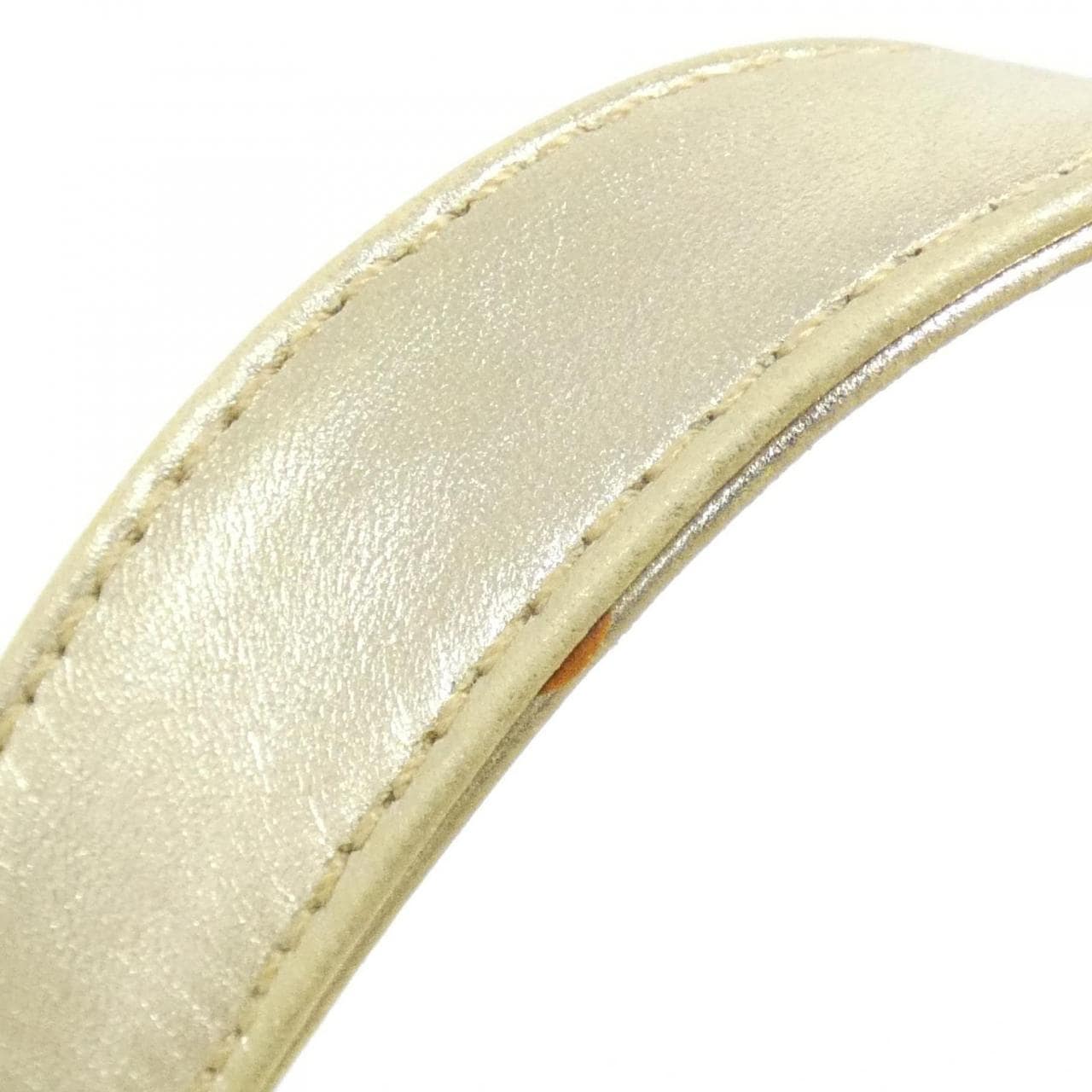 LOEWE 325 12 145 Bag Leather 金色 皮革 中古品B - 縮圖 5