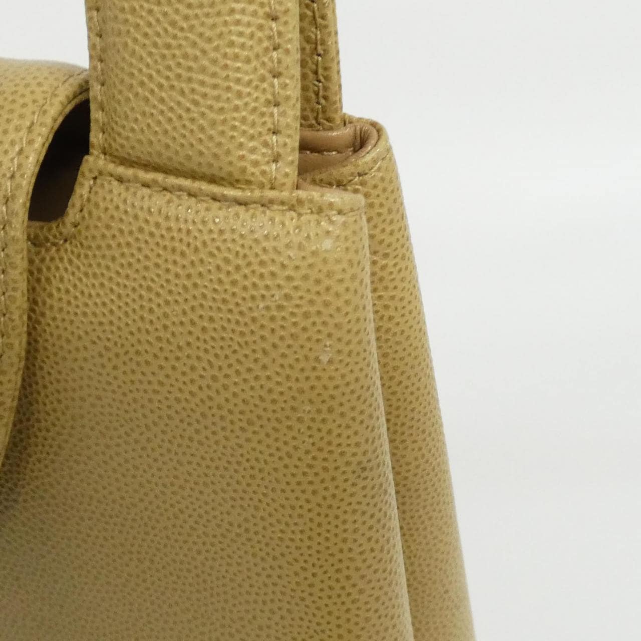 CHANEL Handbag Grained Calfskin 米色 荔枝紋牛皮 中古品B - 縮圖 7