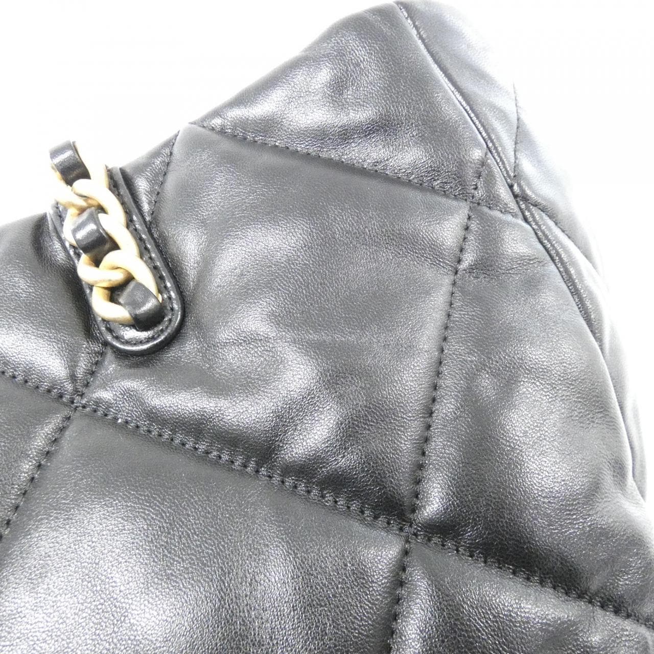 CHANEL Chanel 19 AS3660 Shoulder Bag Lambskin Black Lambskin Rank A - Thumbnail 4