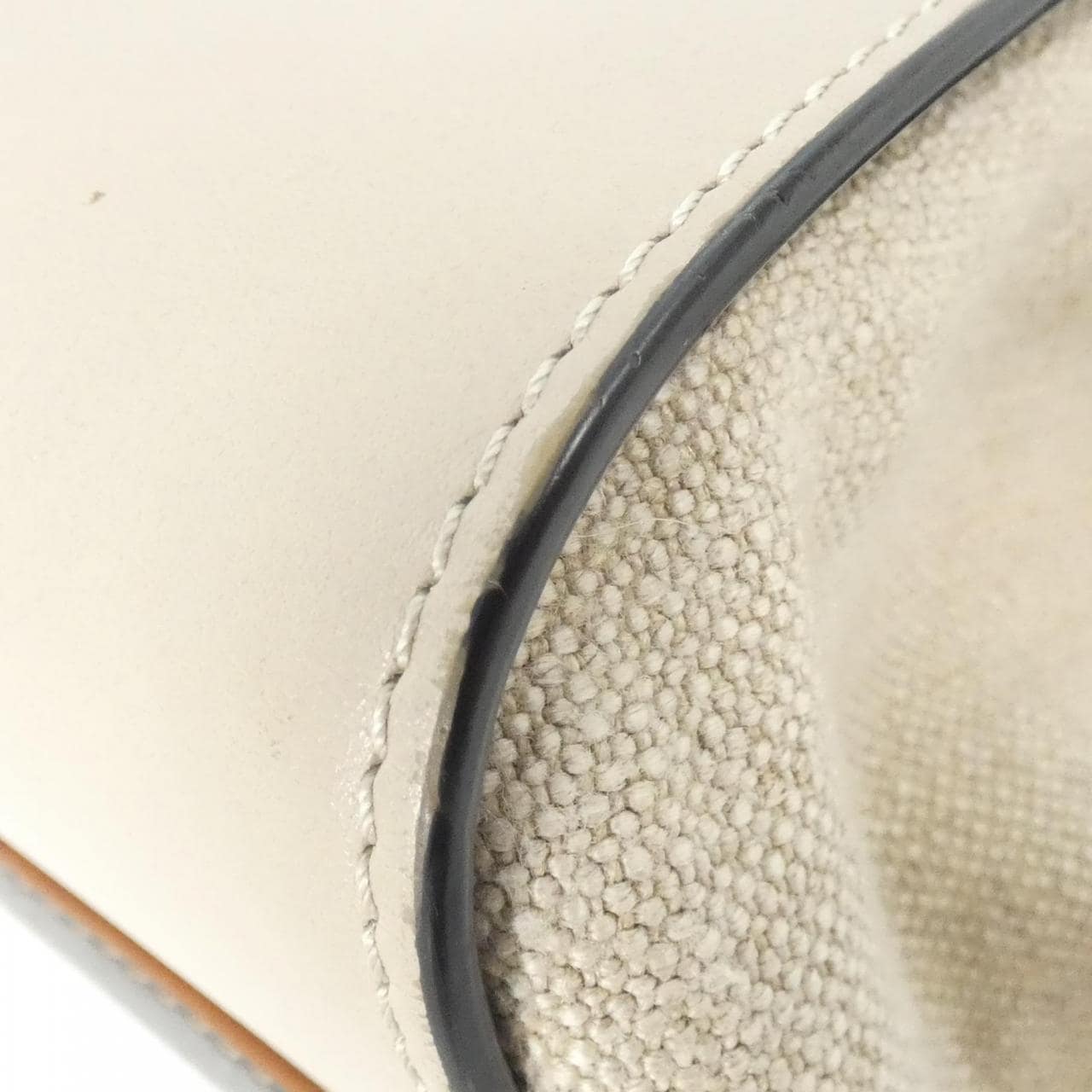 LOEWE Hammock A538Z95X09 Shoulder Bag 黑色 中古品A - 縮圖 3