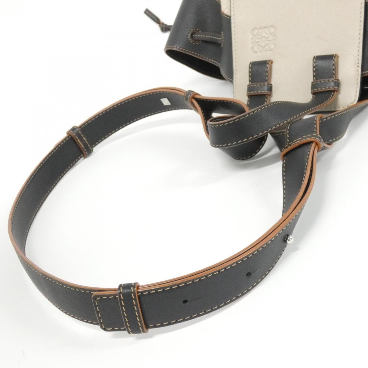 LOEWE Hammock A538Z95X09 Shoulder Bag 黑色 中古品A - 縮圖 8