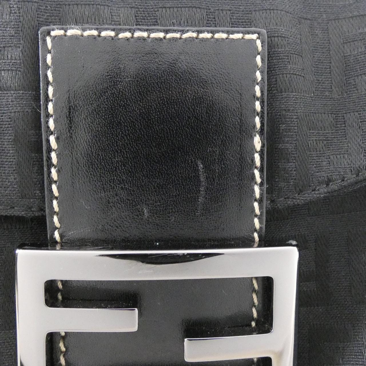 FENDI 8BR003 NY1 Shoulder Bag Canvas 黑色 帆布 中古品A - 縮圖 4