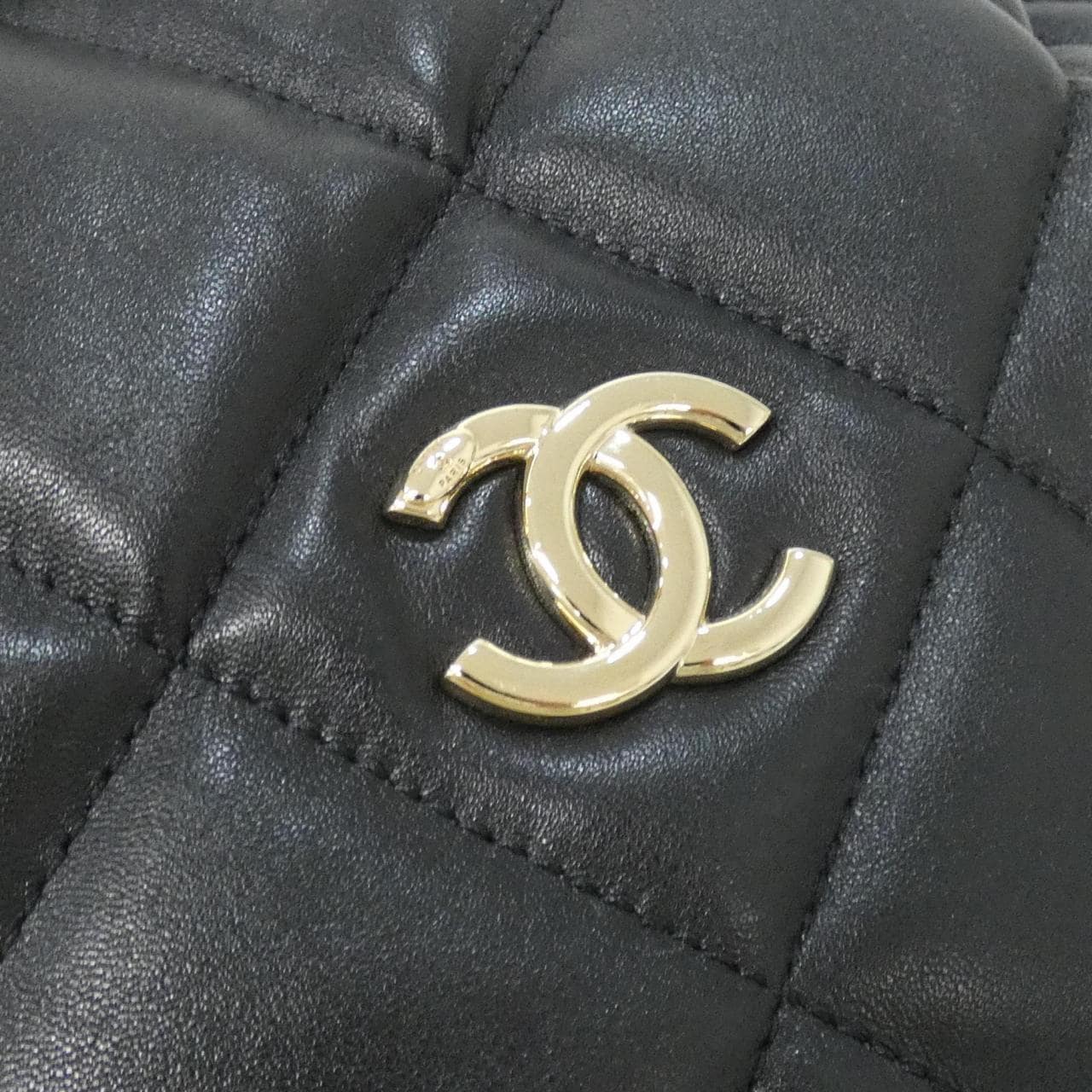 CHANEL Backpack Lambskin 黑色 羊皮 中古品A - 縮圖 5
