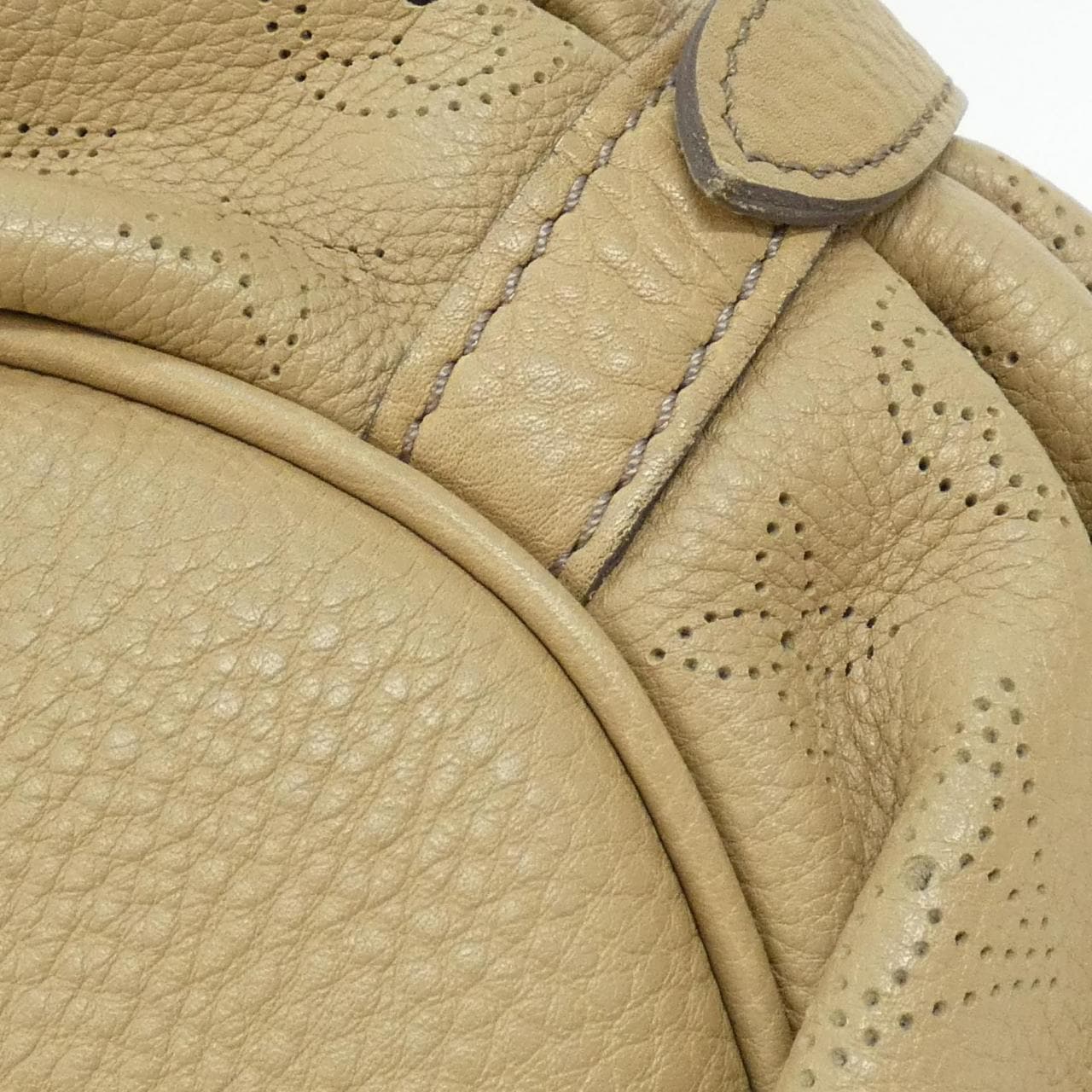 LOUIS VUITTON Mahina M95973 Shoulder 黑色 中古品B - 縮圖 3