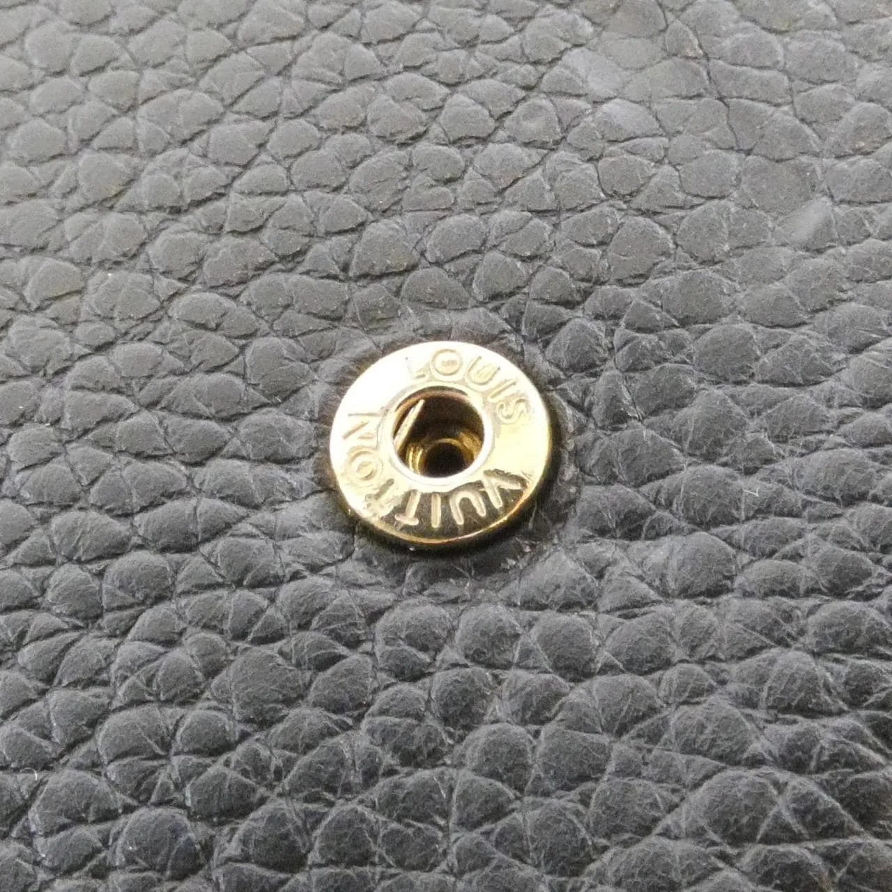 LOUIS VUITTON Capucines M64551 Wallet 黑色 中古品B - 縮圖 6