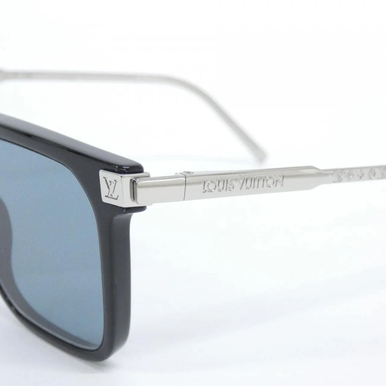 LOUIS VUITTON Z1667E Sunglasses Black Rank A - Thumbnail 4