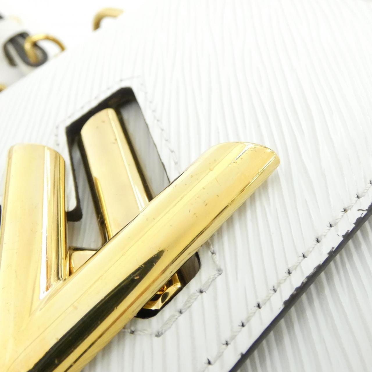 LOUIS VUITTON Twist M54278 Shoulder Bag Epi 黑色 Epi 中古品A - 縮圖 4