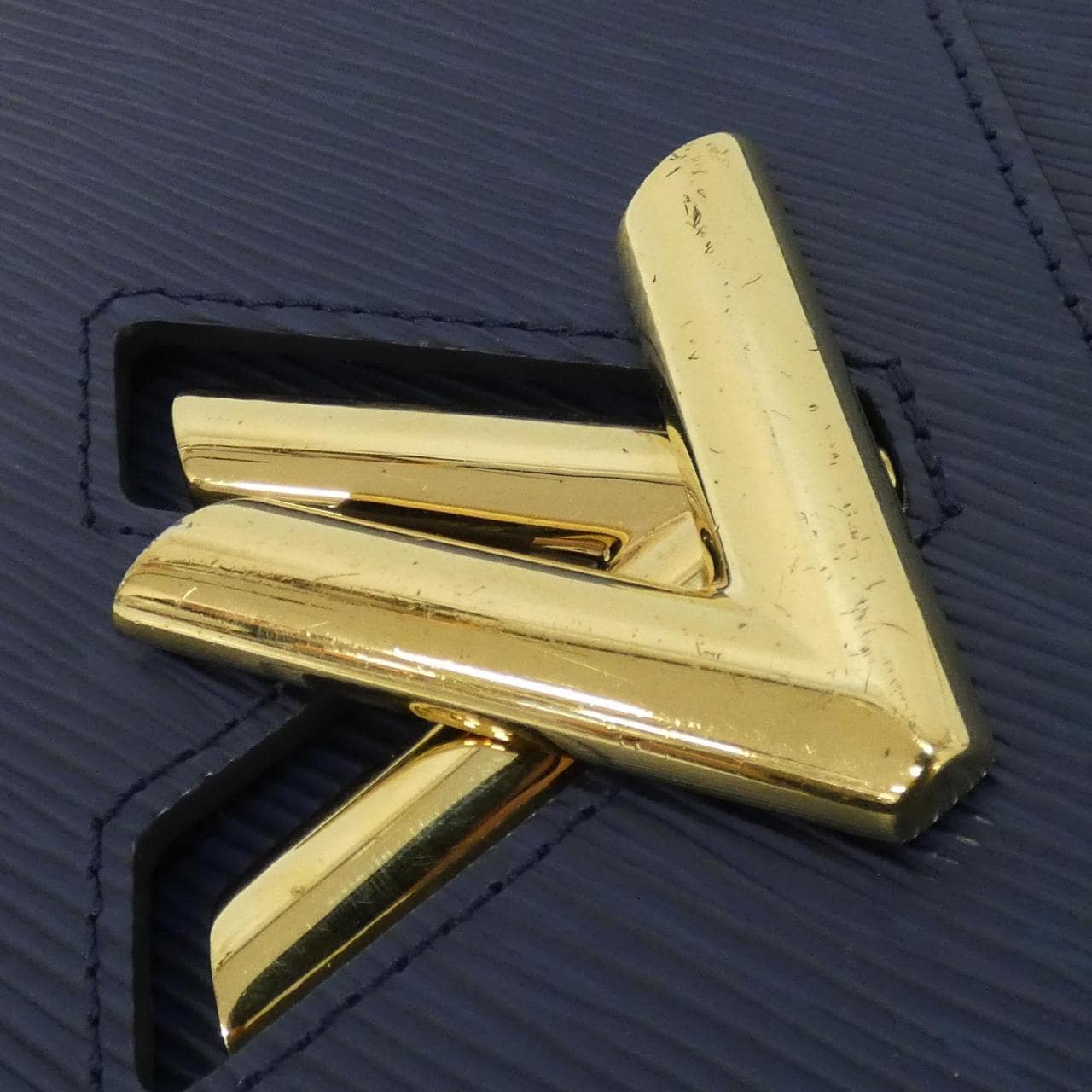 LOUIS VUITTON Twist M53090 Shoulder Bag Black - Thumbnail 5