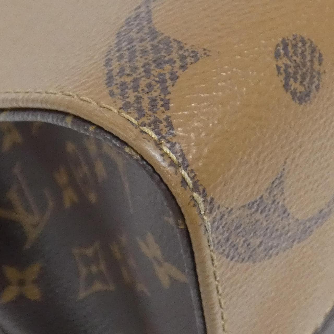 LOUIS VUITTON OnTheGo M45321 Bag Monogram 黑色 Monogram 中古品A - 縮圖 4