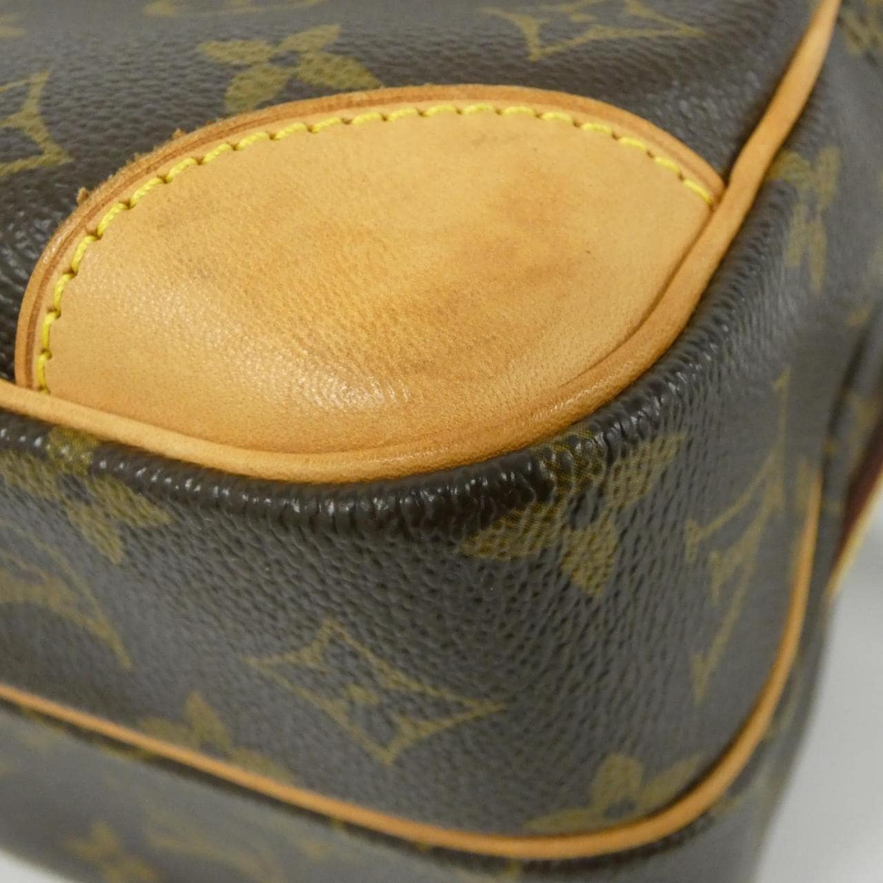 LOUIS VUITTON Nile M45244 Shoulder Bag Monogram Black Monogram Rank A - Thumbnail 3