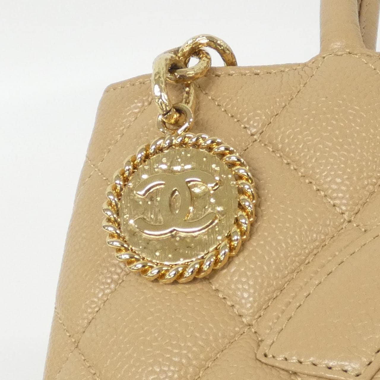 CHANEL Matelasse 1804 Handbag Grained Calfskin Beige Grained Calfskin - Thumbnail 5