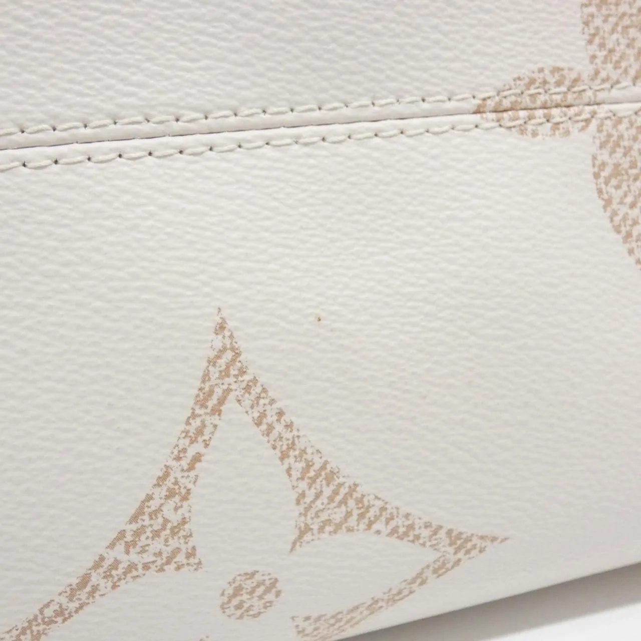 LOUIS VUITTON OnTheGo M46912 Handbag Monogram 黑色 Monogram 中古品A - 縮圖 2