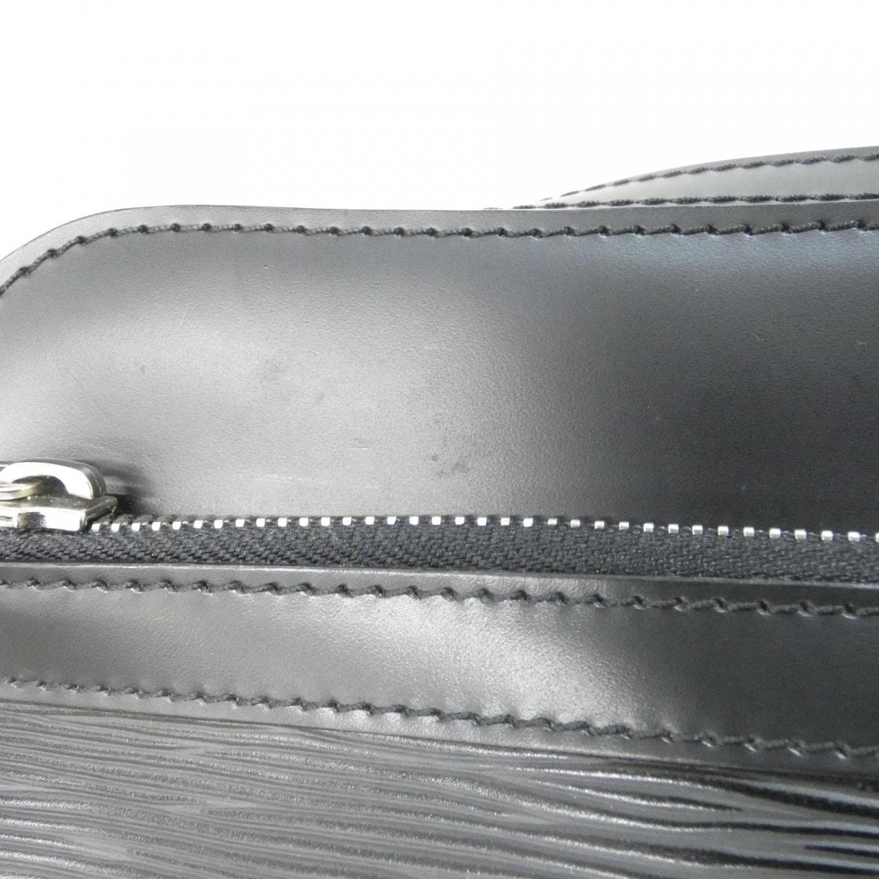 LOUIS VUITTON M59362 Bag Epi 黑色 Epi 中古品A - 縮圖 5