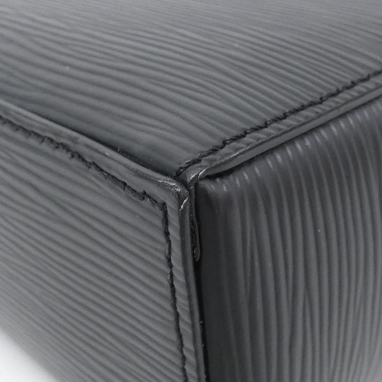 LOUIS VUITTON M58497 Bag Epi 黑色 Epi 中古品A - 縮圖 3