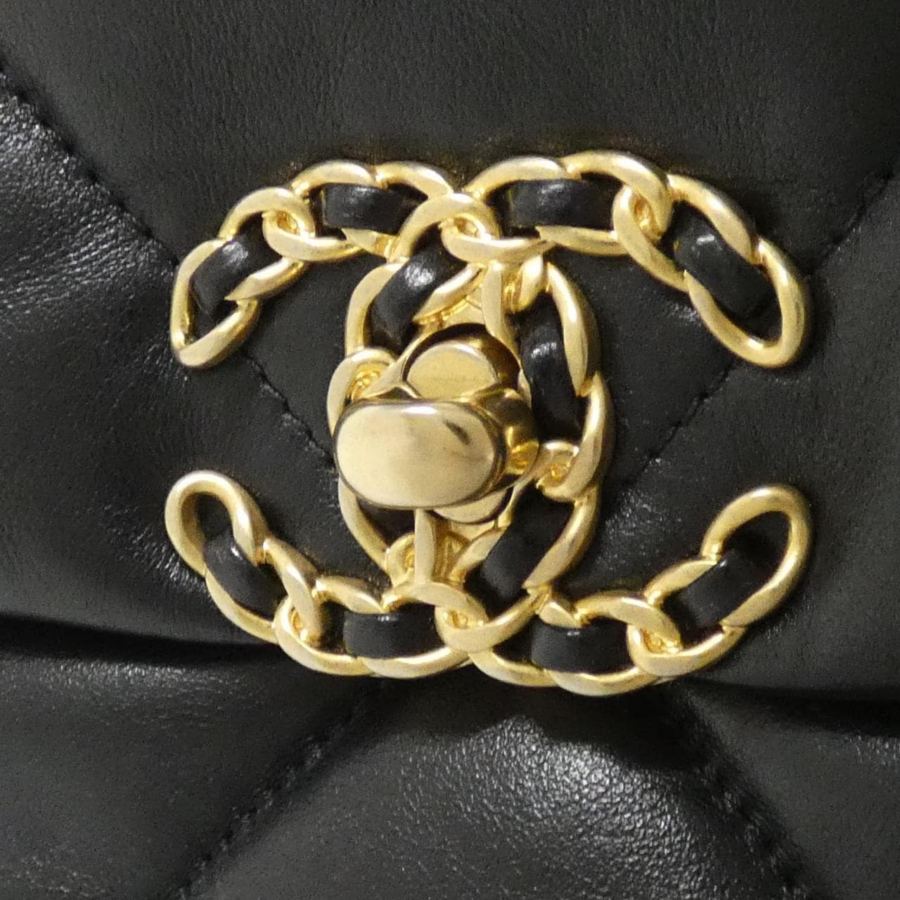 CHANEL Chanel 19 AS1160 Shoulder Bag Lambskin 黑色 羊皮 中古品A - 縮圖 4
