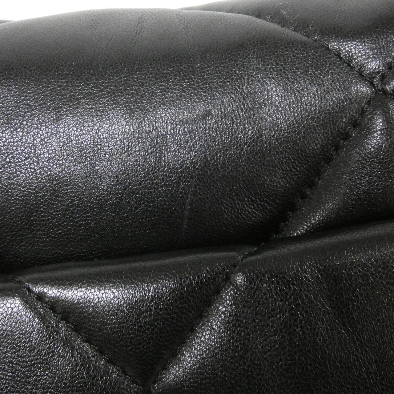 CHANEL Chanel 19 AS1160 Shoulder Bag Lambskin 黑色 羊皮 中古品A - 縮圖 5