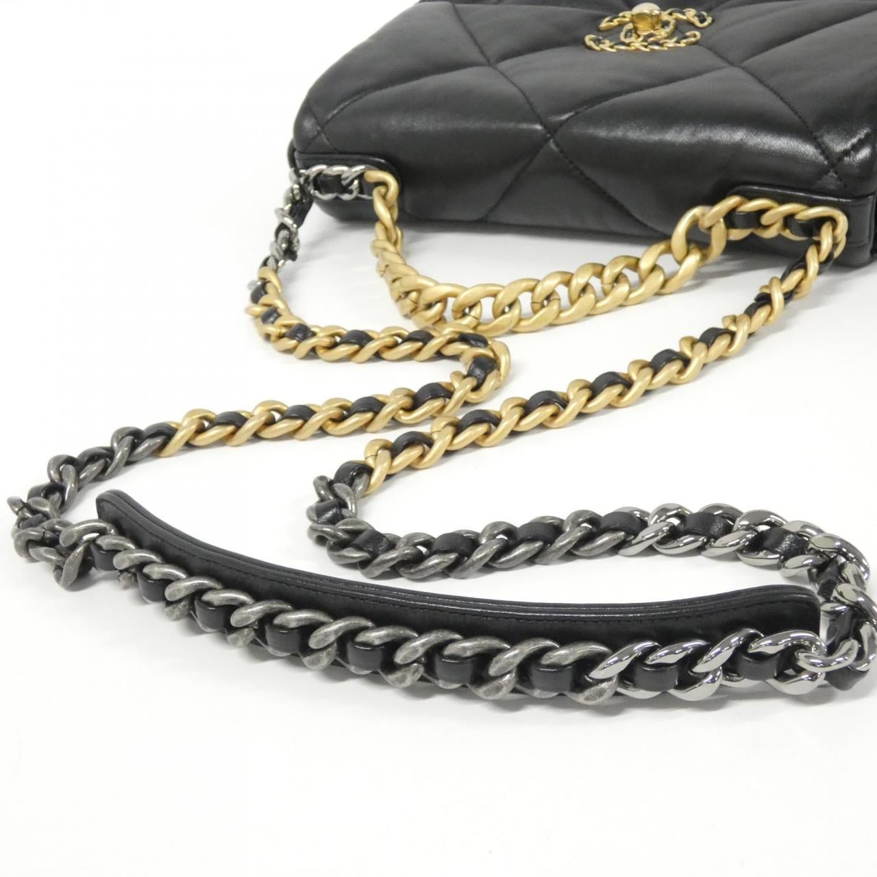 CHANEL Chanel 19 AS1160 Shoulder Bag Lambskin 黑色 羊皮 中古品A - 縮圖 6