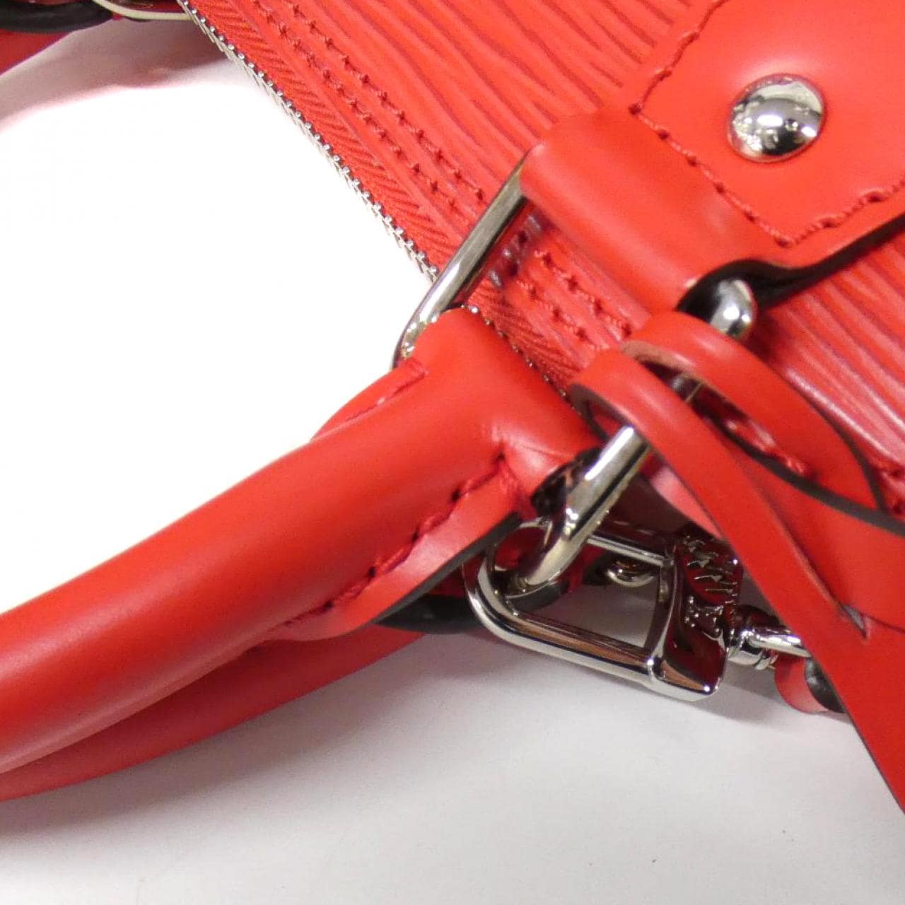 LOUIS VUITTON Alma M41160 Bag Epi Black Epi - Thumbnail 9