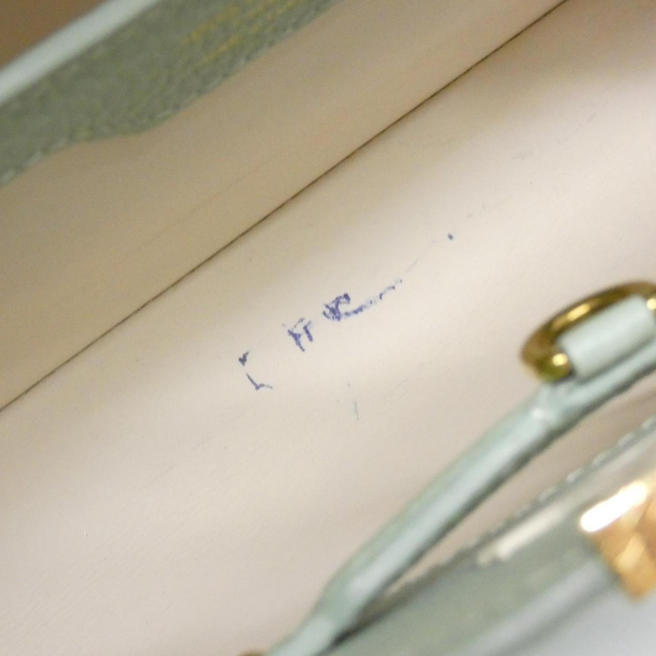 LOUIS VUITTON Capucines M24471 Bag 黑色 中古品A - 縮圖 10