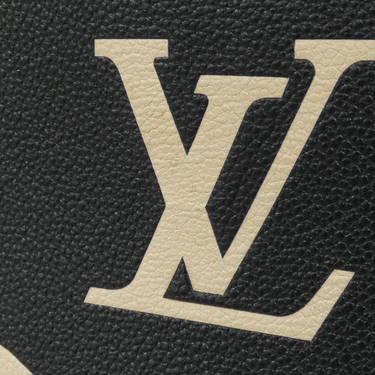 LOUIS VUITTON OnTheGo M45495 Handbag Monogram Black Monogram - Thumbnail 4
