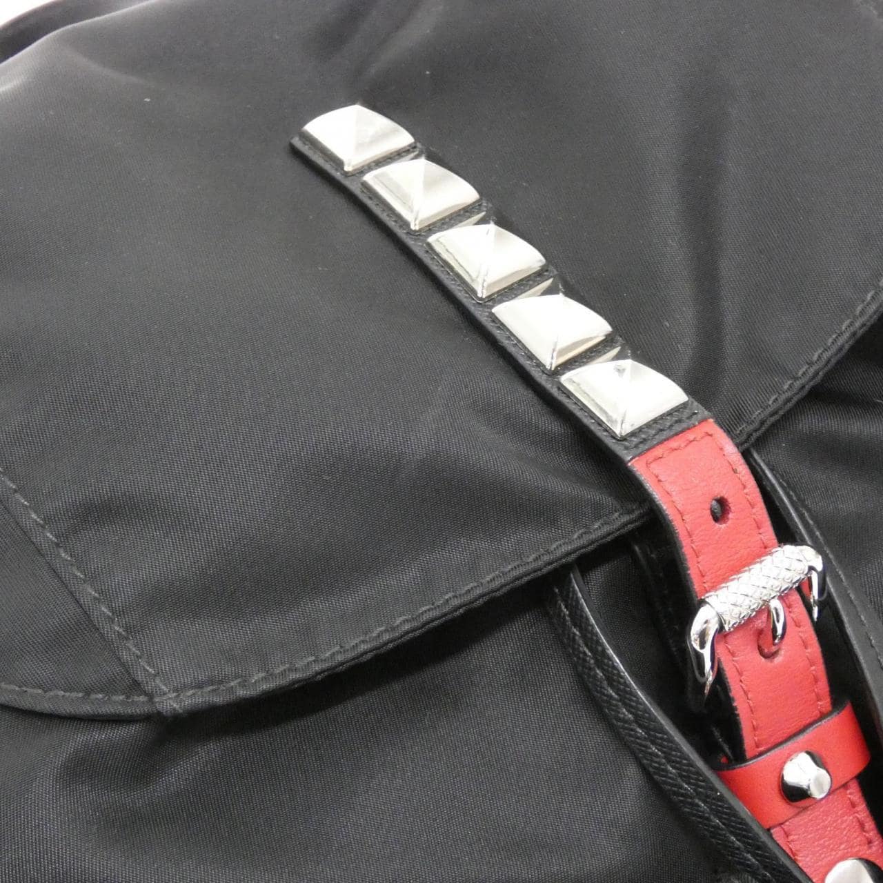 PRADA 1BZ811 背包 5