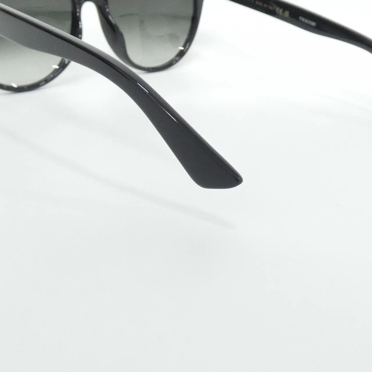 GUCCI GG0636SK Sunglasses Black Rank A - Thumbnail 4