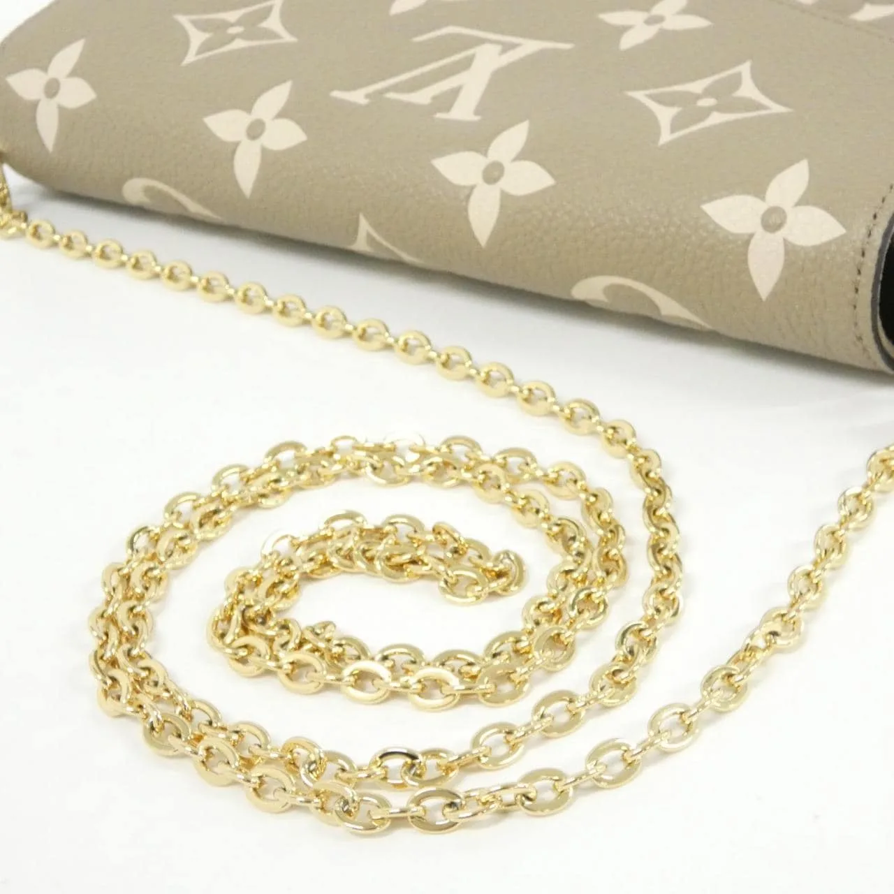 LOUIS VUITTON Pochette M82610 Shoulder Monogram Black Monogram Rank A - Thumbnail 4