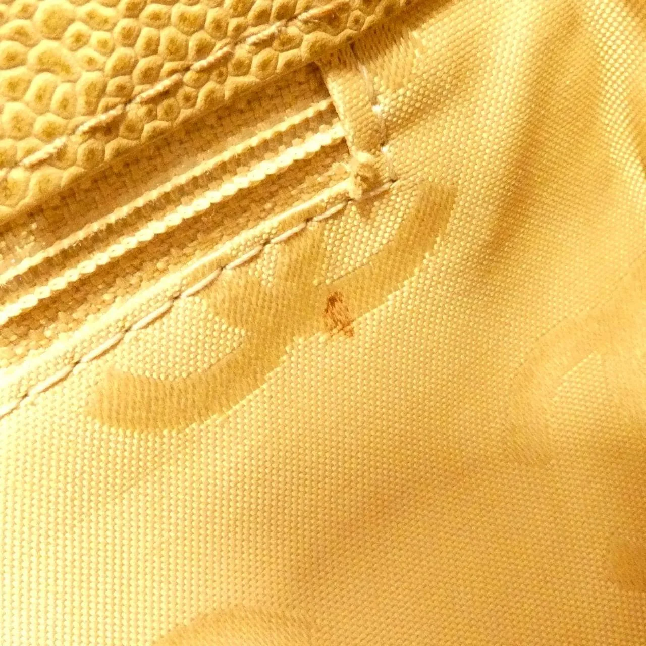 CHANEL 18237 Handbag Grained Calfskin 米色 荔枝紋牛皮 中古品B - 縮圖 10