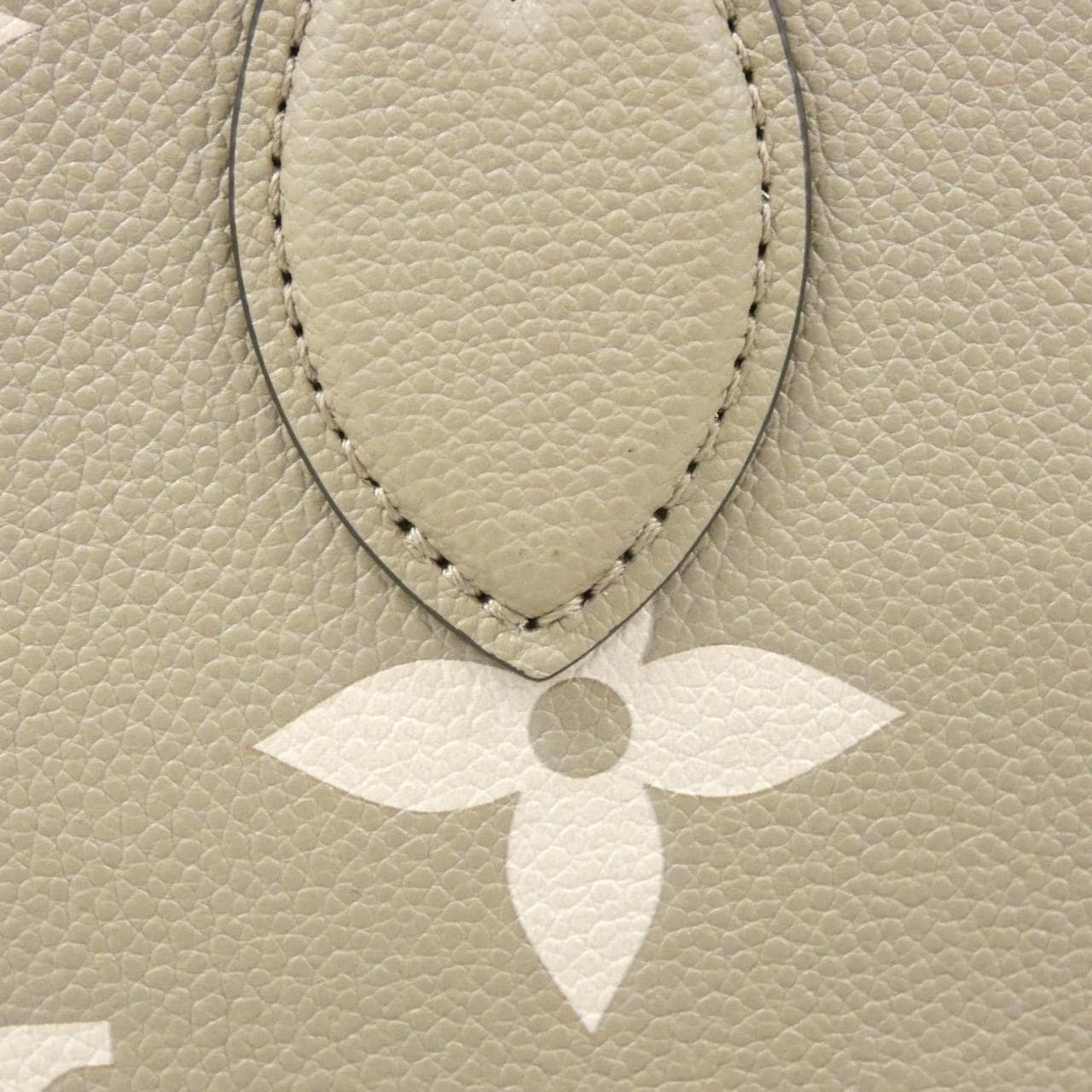 LOUIS VUITTON OnTheGo M45494 Bag Monogram Black Monogram - Thumbnail 3