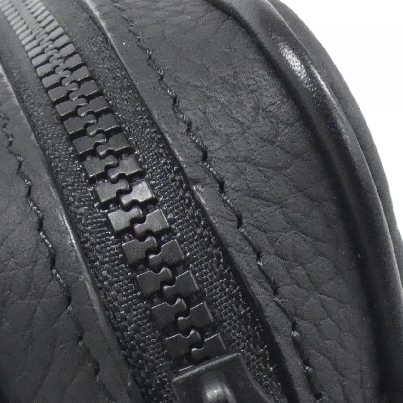 LOUIS VUITTON Pochette M53550 Pochette Monogram Black Monogram - Thumbnail 5