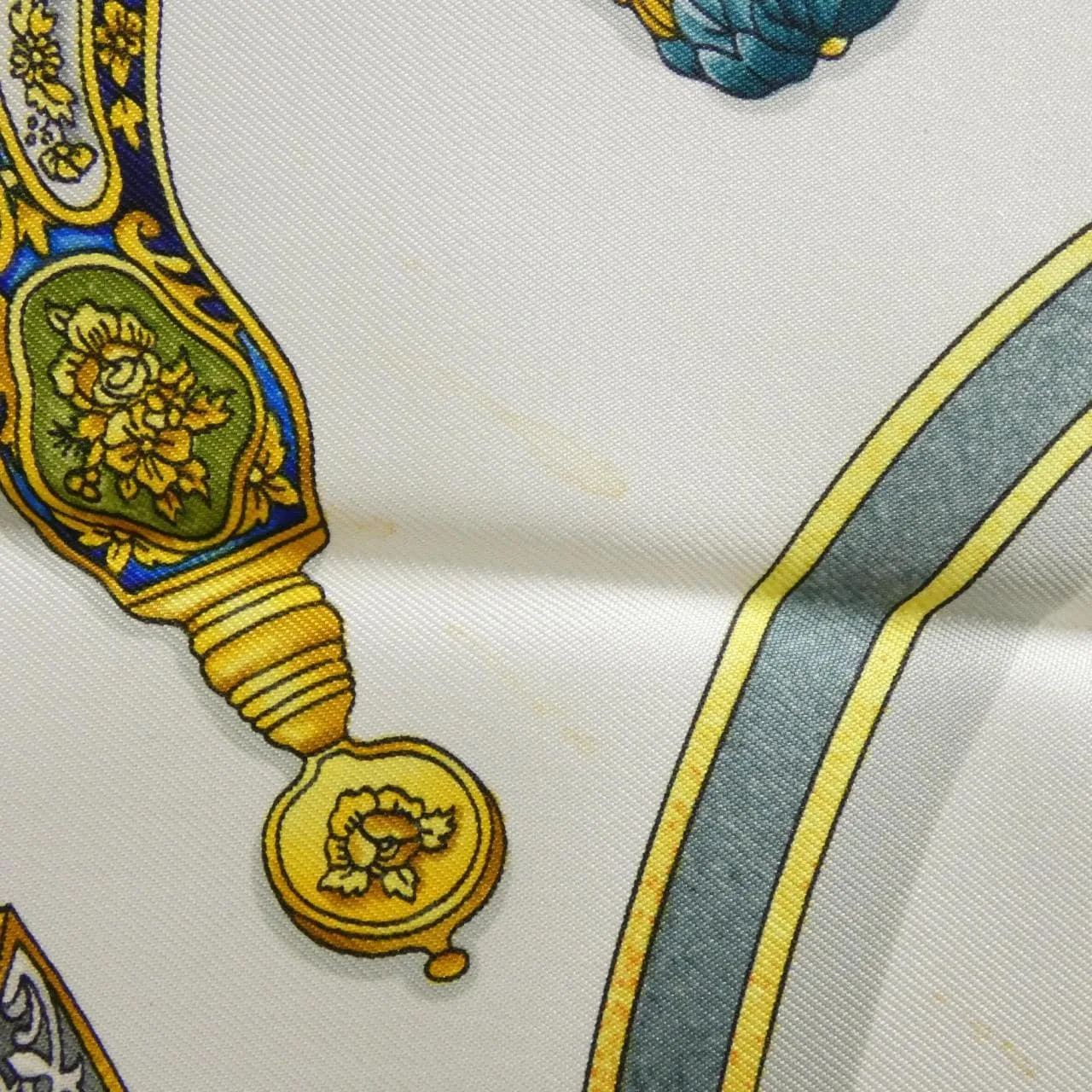 HERMES Scarf 白色 中古品A - 縮圖 4