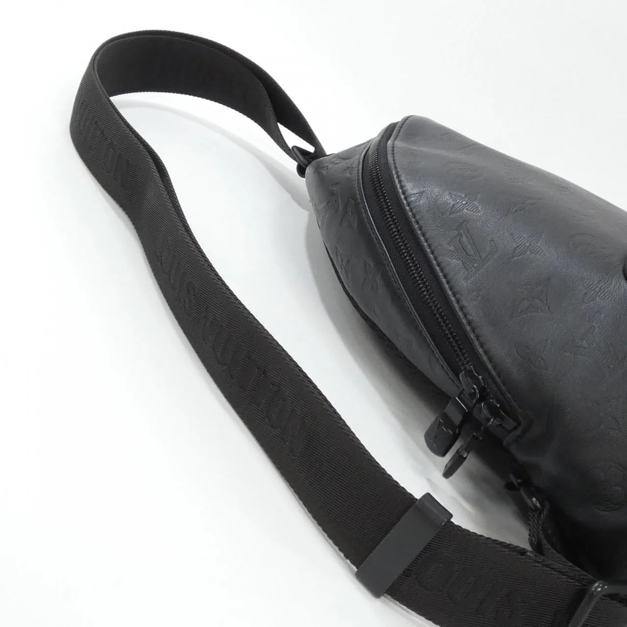 LOUIS VUITTON M46107 Shoulder Monogram 黑色 Monogram 中古品A - 縮圖 6