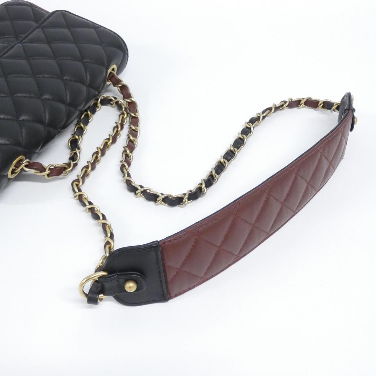 CHANEL AS2228 Shoulder Black Rank A - Thumbnail 6