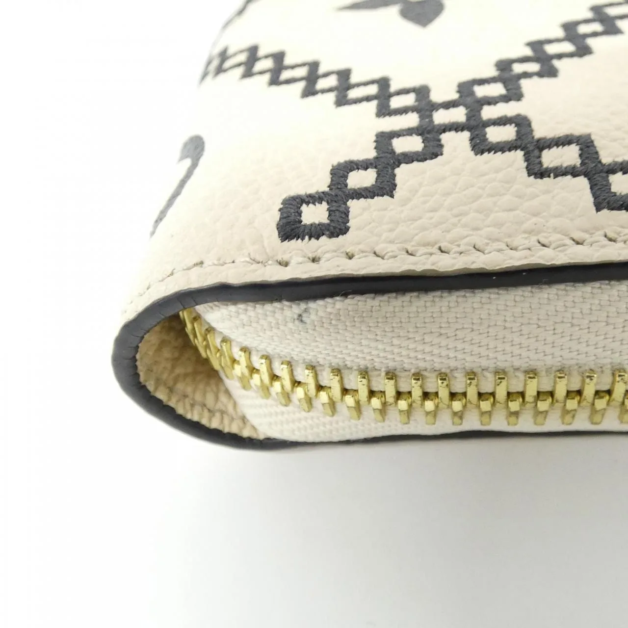 LOUIS VUITTON M81141 Wallet Monogram 黑色 Monogram 中古品A - 縮圖 5