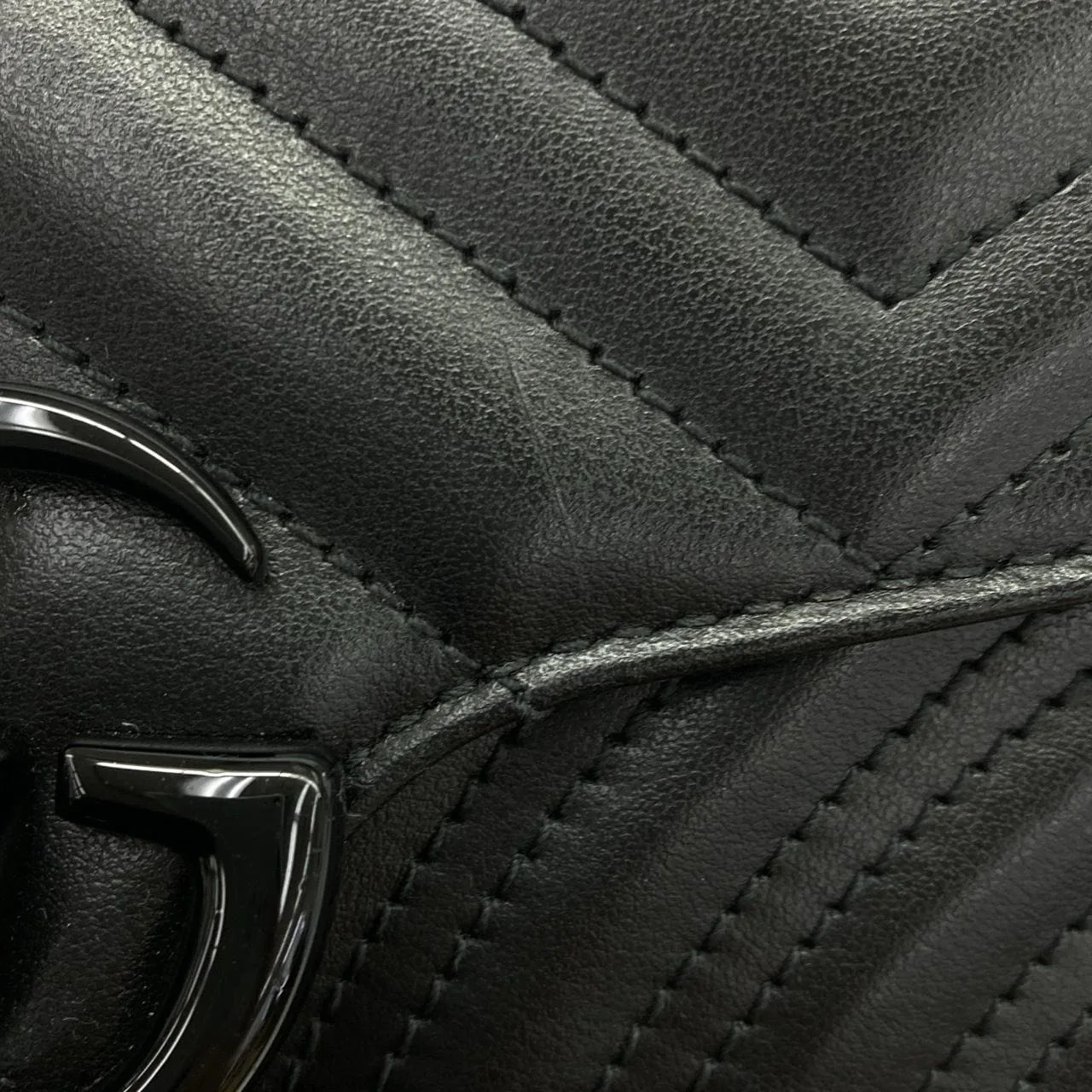 GUCCI Marmont 443497 DTDFV Shoulder Leather 黑色 皮革 中古品A - 縮圖 4