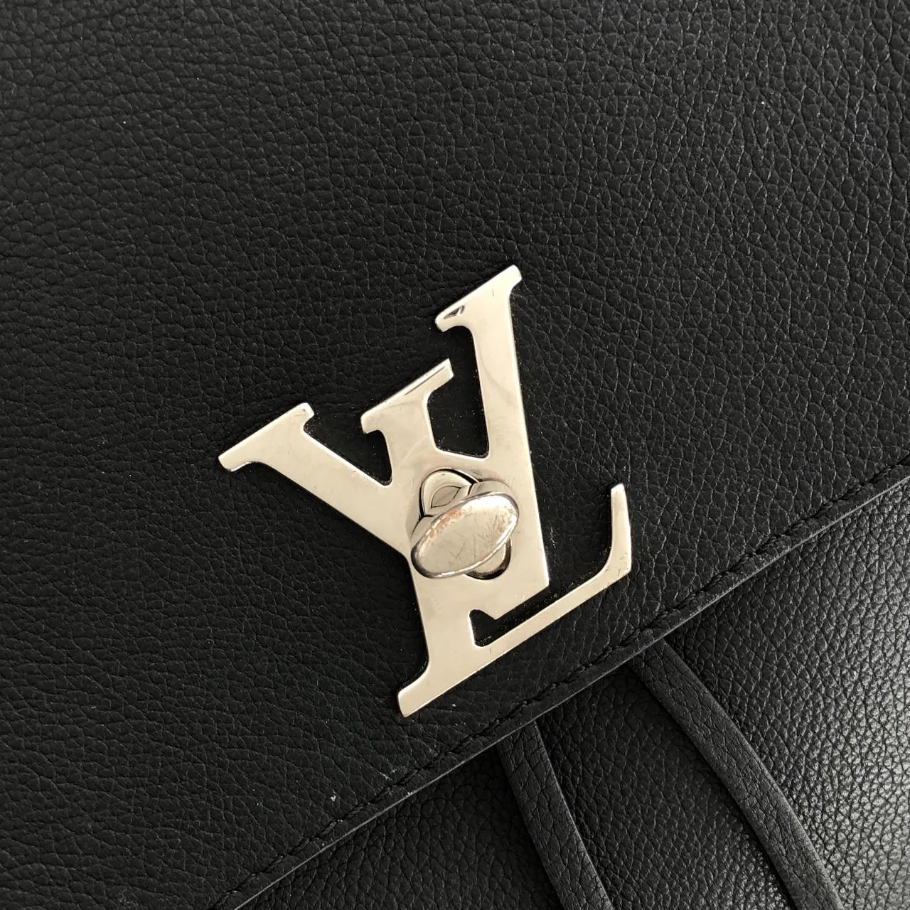 LOUIS VUITTON M41815 Backpack 黑色 中古品B - 縮圖 5