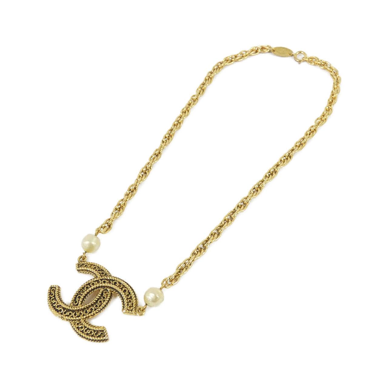 CHANEL Accessories 2